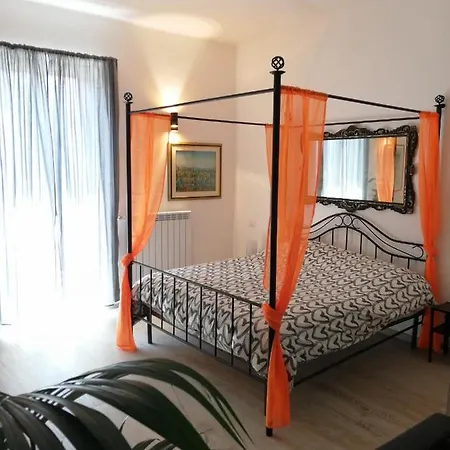 Love Mirrors And Flowers - Affitti Brevi Italia Apartment *