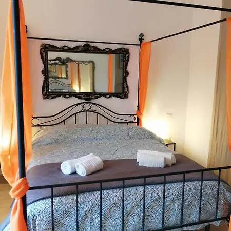 Mirrors And Flowers - Affitti Brevi Italia